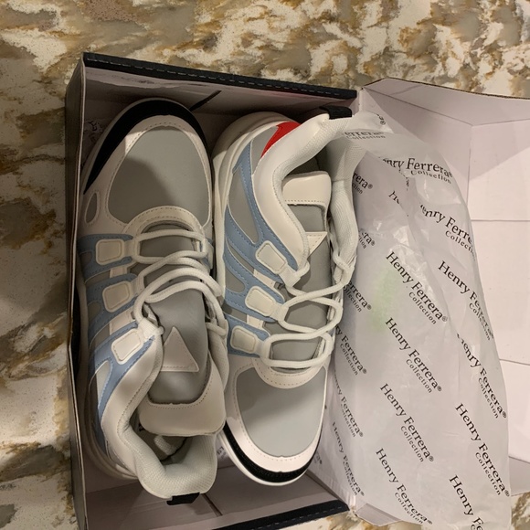 Henry Ferrera Portfolio Sneakers - Picture 4 of 4